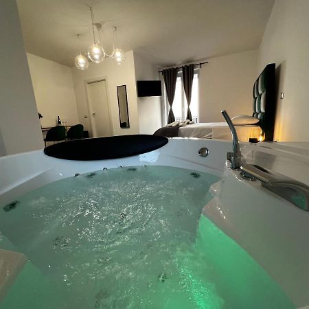 Habitat Luxury Suites Bellona Ngoại thất bức ảnh