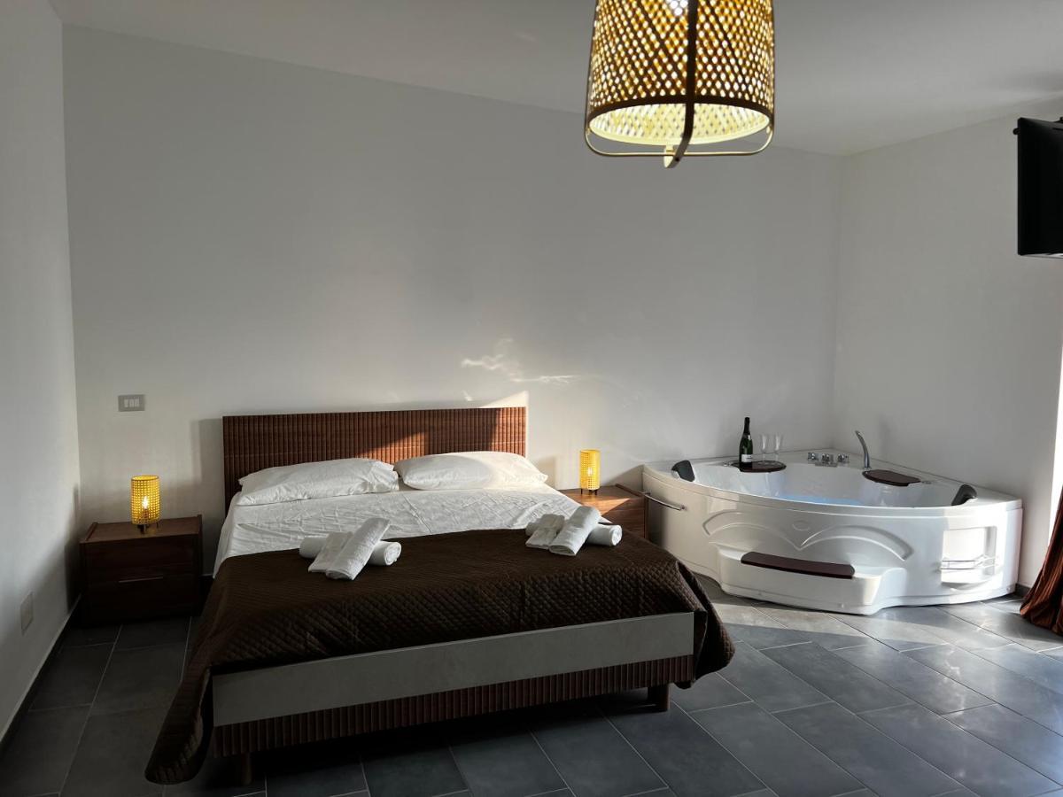 Habitat Luxury Suites Bellona Ngoại thất bức ảnh