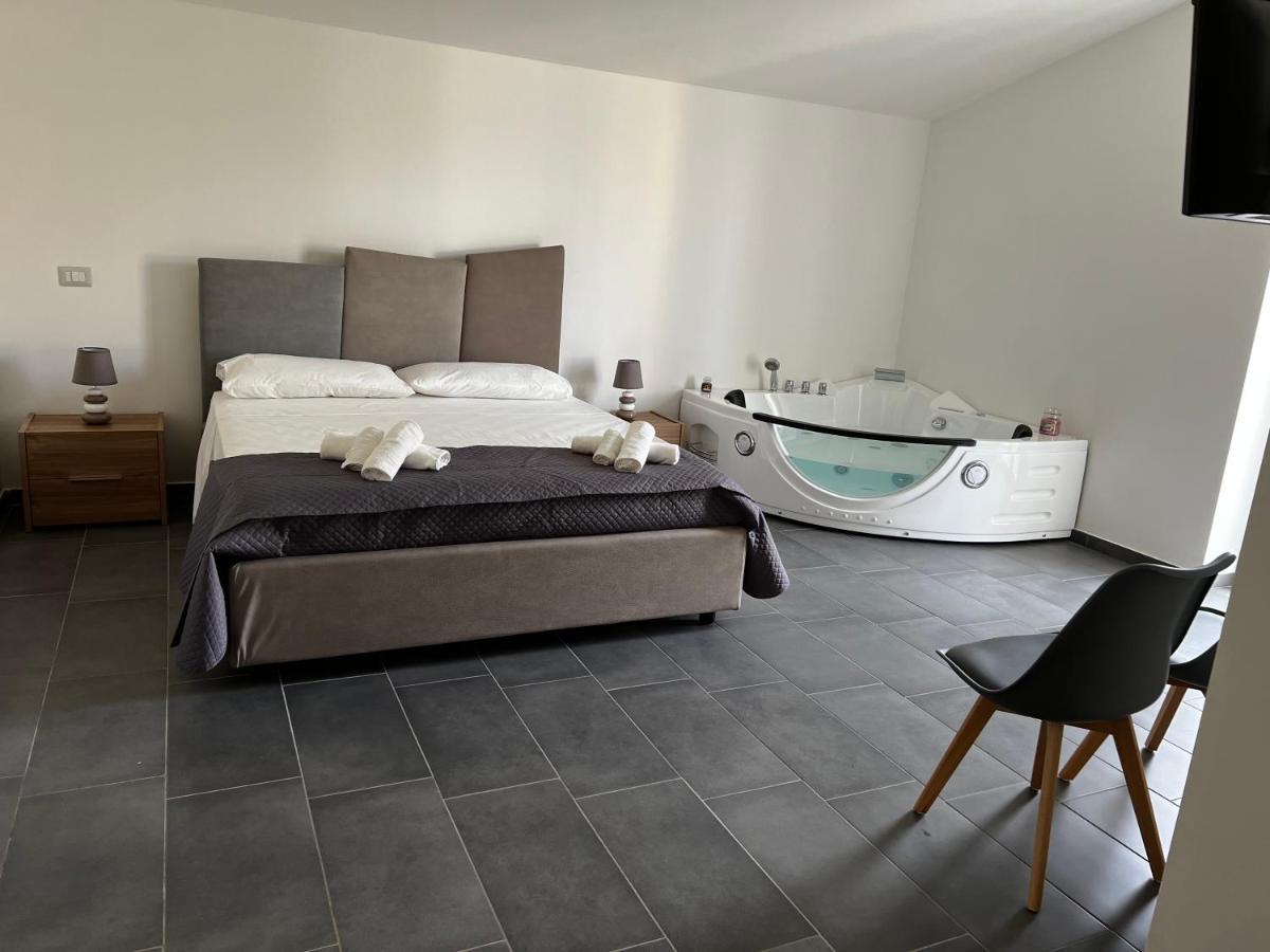 Habitat Luxury Suites Bellona Ngoại thất bức ảnh