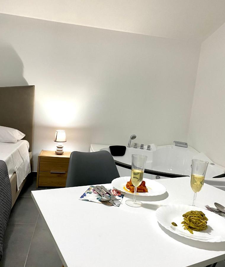 Habitat Luxury Suites Bellona Ngoại thất bức ảnh